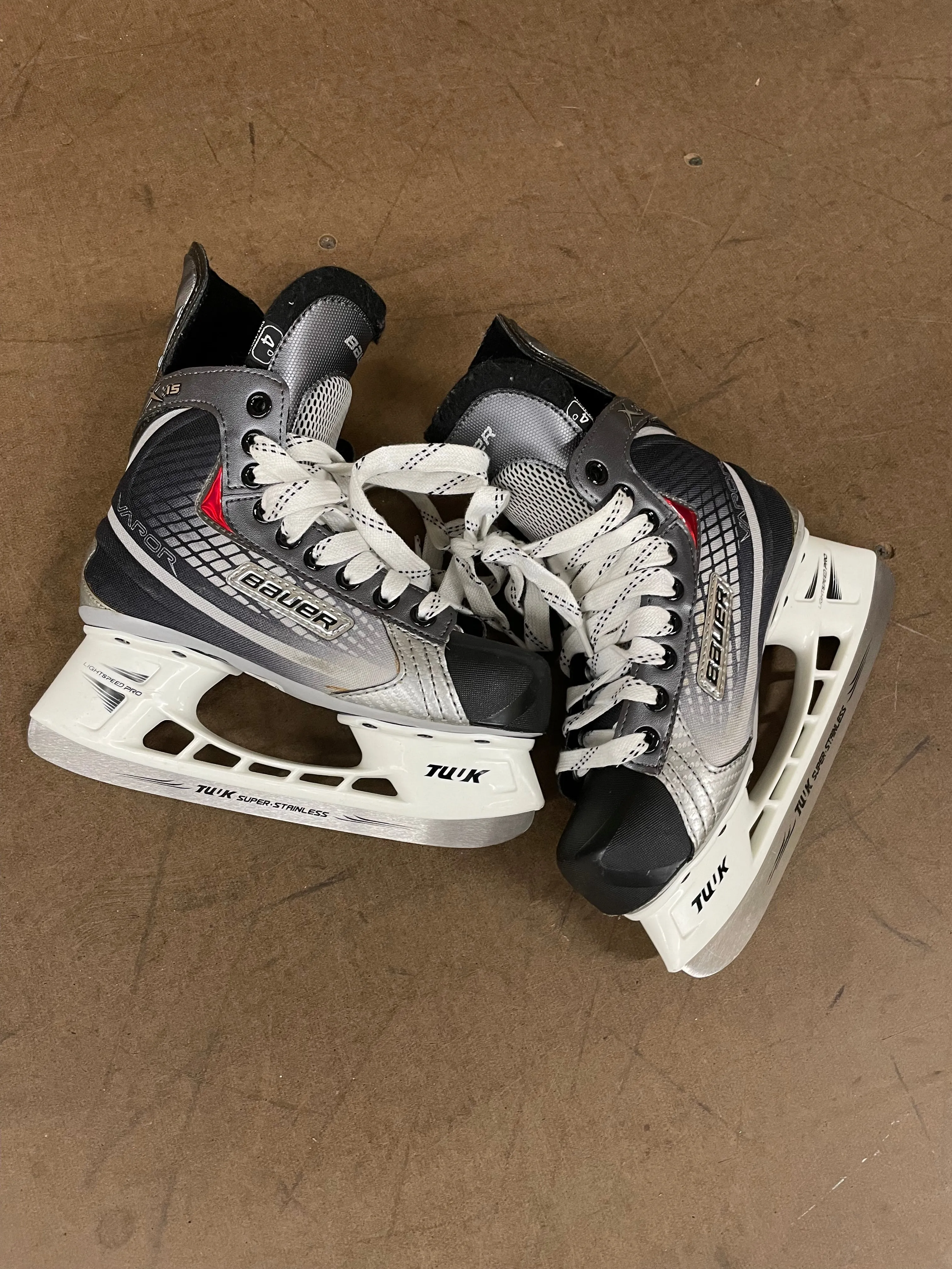 Bauer Vapor X:15 Hockey Skates - Size 4 (used like new)