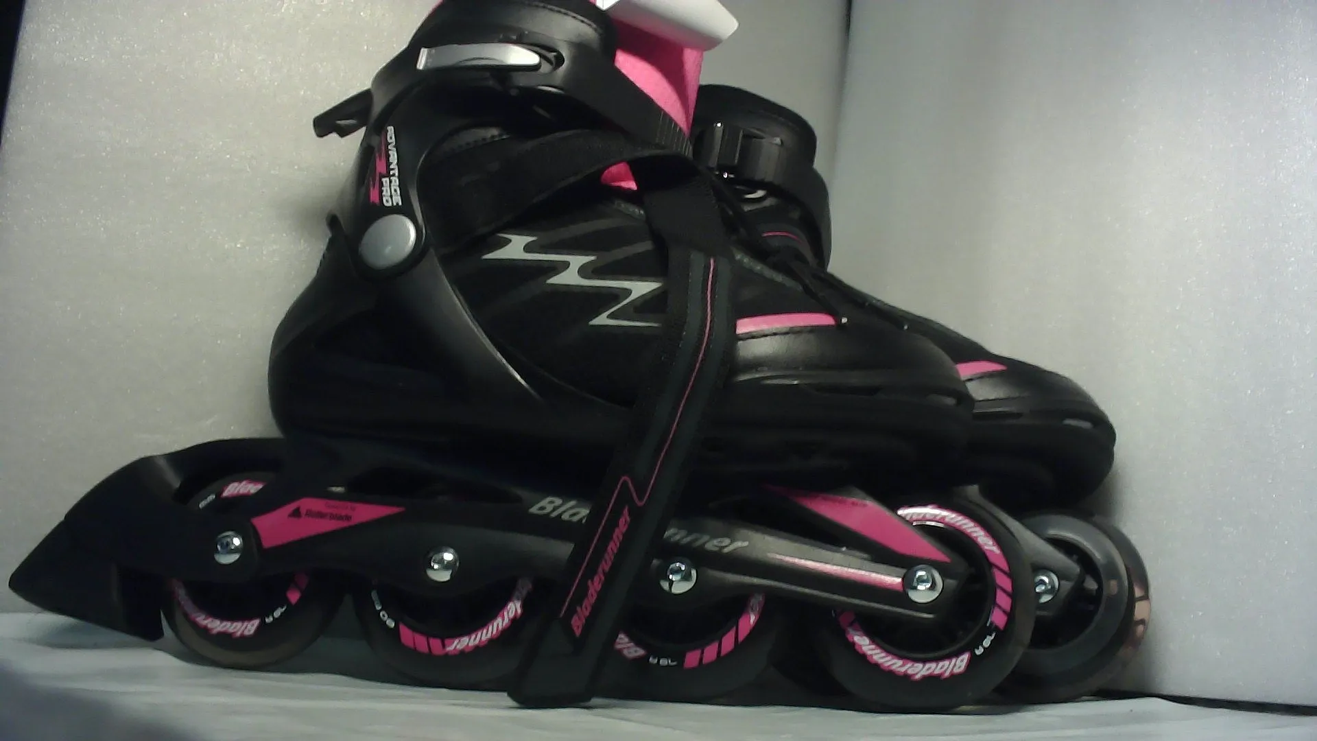 Blade Runner Advantage Pro Xt W Adult Black/Pink 7 - Open Box  - (Without Original Box)