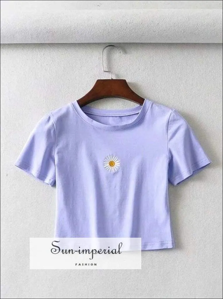 daisy print, florl print, flower printSun-imperial Embroidery Daisy Fit Crop Tee Short Sleeved Slim T-shirt High Street Fashion