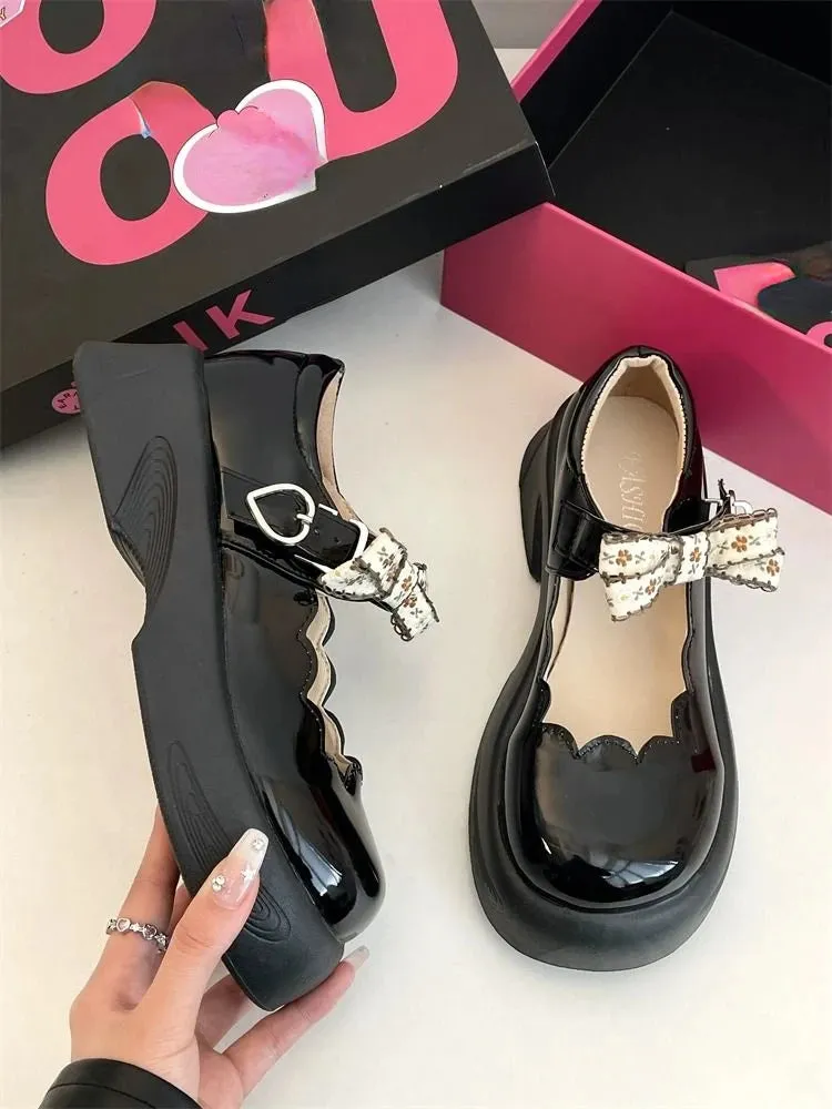 Hnzxzm Summer Korean Fashion Mary Janes Shoes Women Bow-knot Kawaii Sweet Platform Shoes Female French Vintage Heart-shape Buckle Shoes