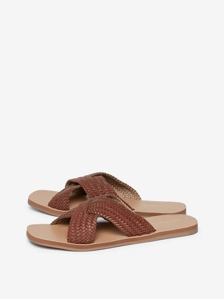 LUNA BLU Tan Weave Pattern Sandals