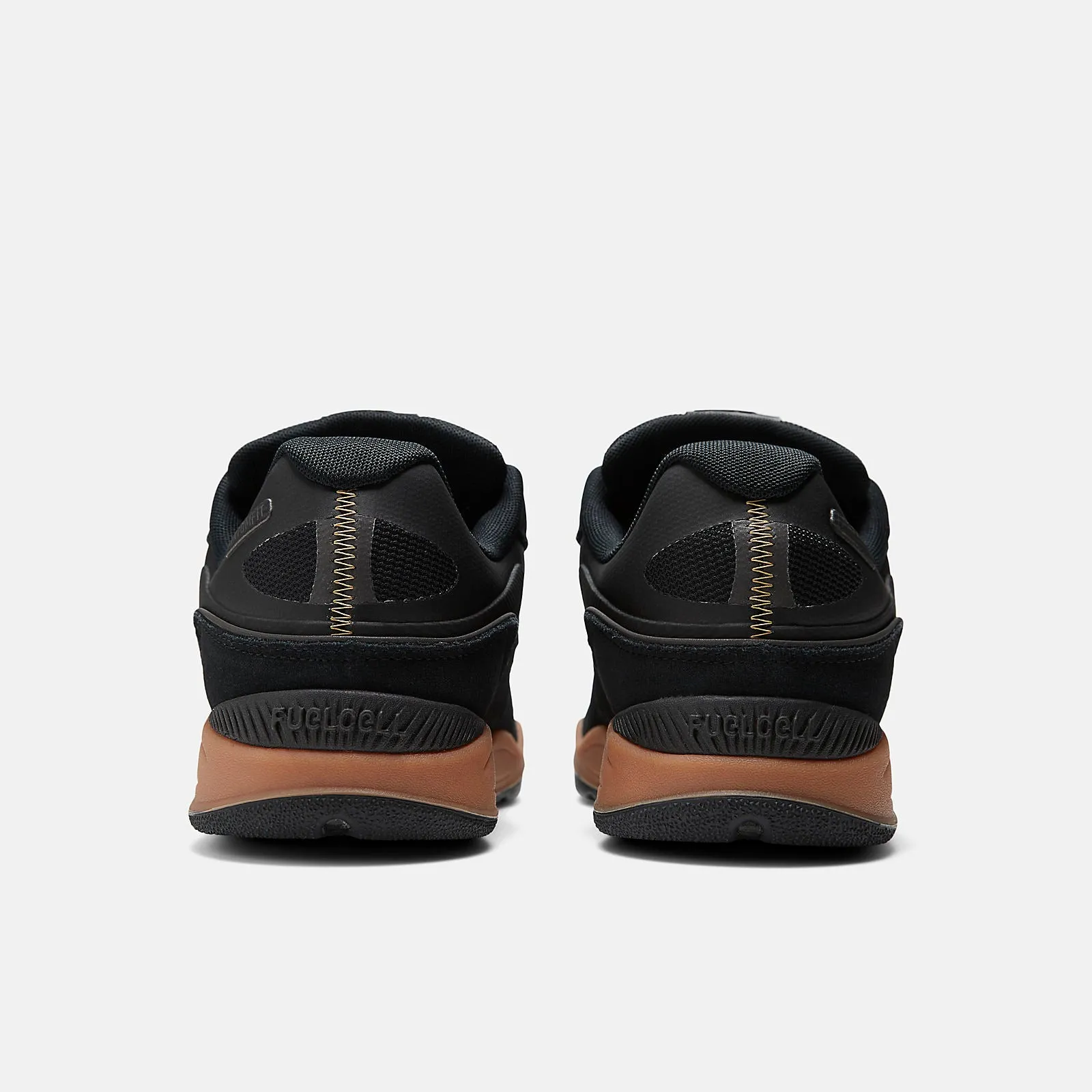 NEW BALANCE 1010 BLACK/WHITE/GUM