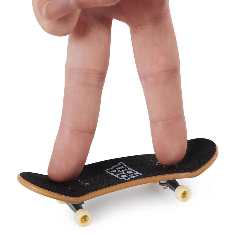 Tech Deck, Build-A-Park World Tour, P.F.K Skate Support Center, Ramp Set with Signature Fingerboard