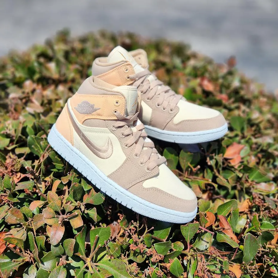 W Air Jordan 1 Mid