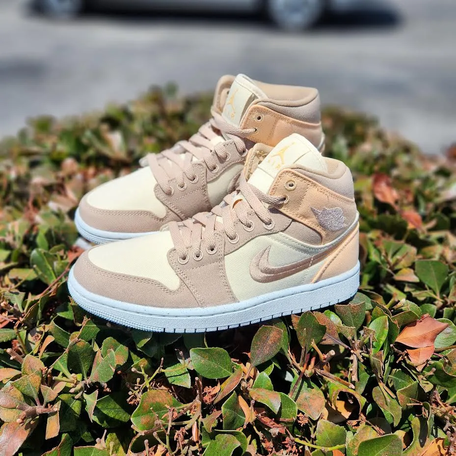 W Air Jordan 1 Mid